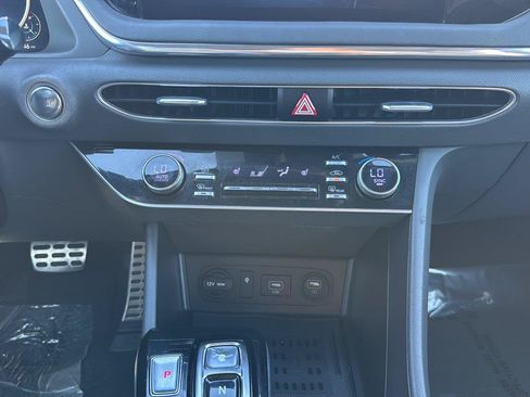 Used 2022 Hyundai Sonata SEL Plus FWD image 16