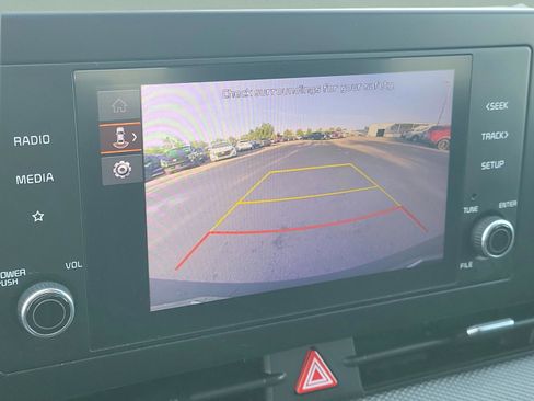 Used 2023 Kia Sportage LX image 21