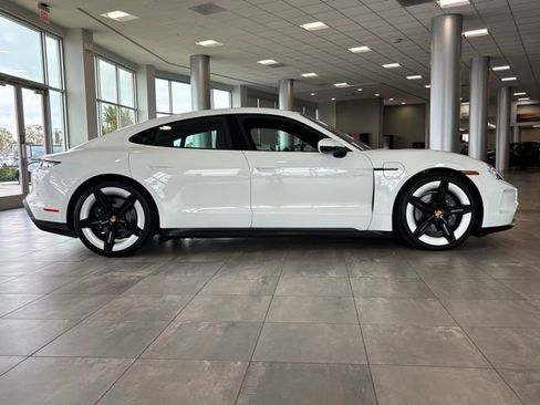 Used 2025 Porsche Taycan image 2