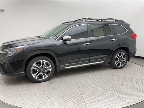 Used 2023 Subaru Ascent Touring image 6