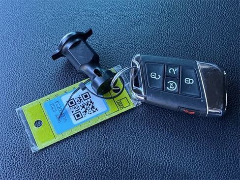 Used 2023 Volkswagen Atlas Cross Sport SE w/ Black Wheel Package image 37