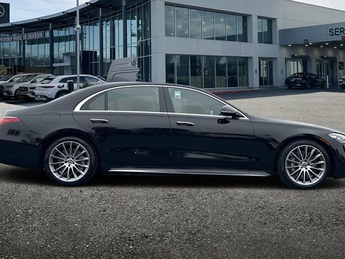 New 2026 Mercedes-Benz S 580 4MATIC Sedan image 3