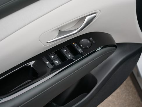 Certified 2025 Hyundai Tucson Limited image 19