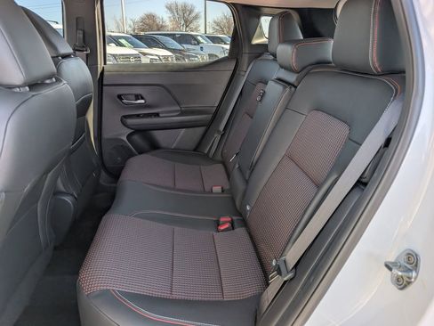 New 2026 Nissan Kicks SR w/ SR Premium Package FWD image 19