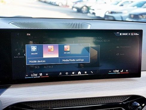 Used 2025 BMW 330i xDrive Sedan w/ Convenience Package image 25