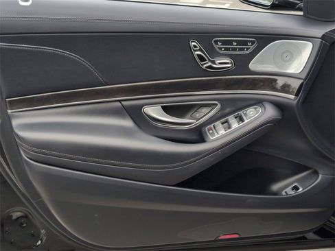 Used 2019 Mercedes-Benz S 450 Sedan image 12