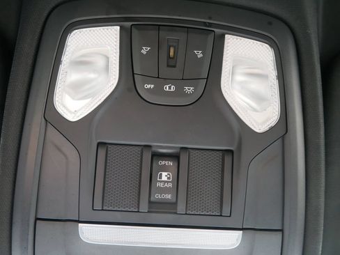 Used 2019 RAM 1500 Big Horn AWD/4WD image 26