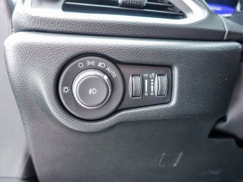 New 2026 Chrysler Pacifica Select image 19