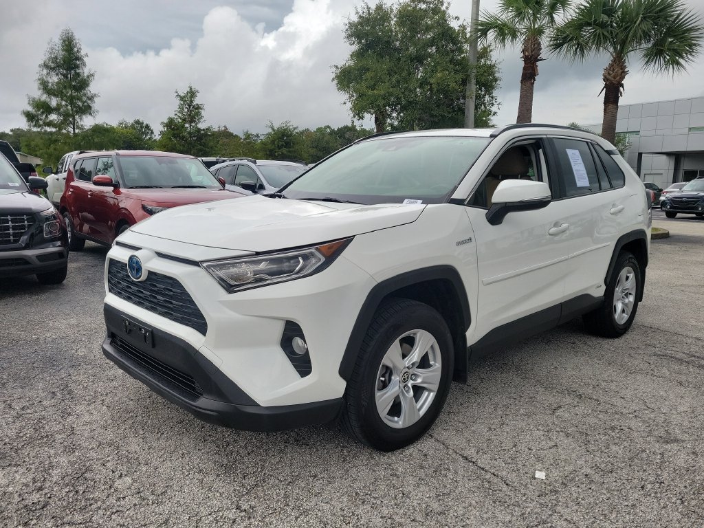 Used 2021 Toyota RAV4 XLE w/ Convenience Package AWD/4WD image 32
