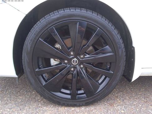 Used 2022 Nissan Altima 2.5 SR w/ Midnight Edition Package AWD/4WD image 18