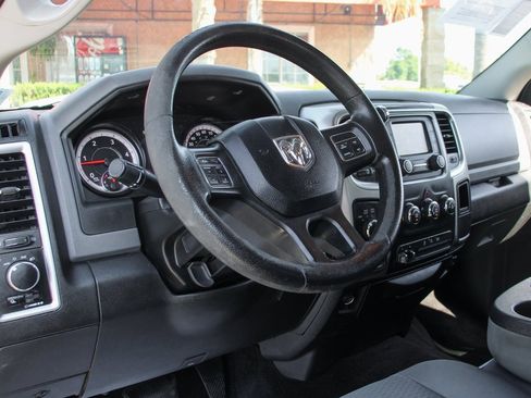 Used 2017 RAM 2500 SLT image 18