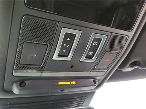 Used 2025 Jaguar F-PACE R-Dynamic S image 53