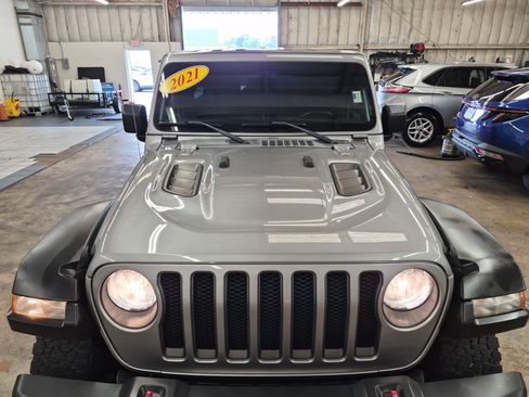 Used 2021 Jeep Wrangler Unlimited Rubicon AWD/4WD image 4