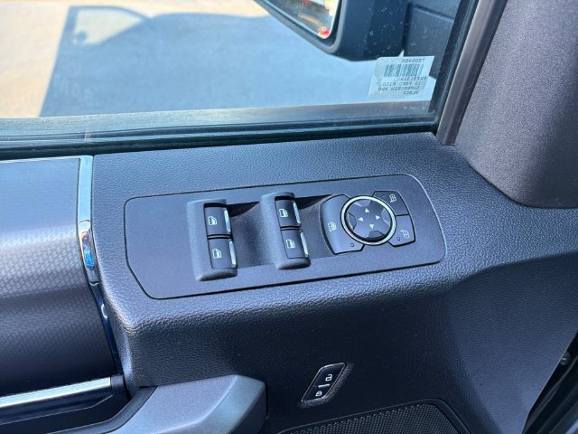 Used 2015 Ford F150 XLT w/ Equipment Group 302A Luxury AWD/4WD image 18