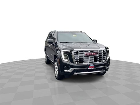 New 2026 GMC Yukon Denali w/ Sun & Power Step Package image 2