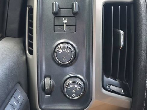 Used 2017 Chevrolet Silverado 3500 High Country w/ Duramax Plus Package AWD/4WD image 17