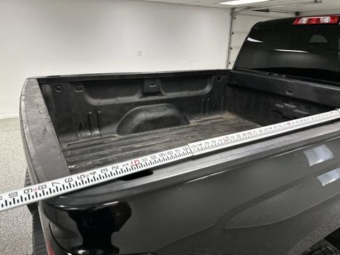 Used 2017 Chevrolet Silverado 2500 LT w/ Midnight Edition AWD/4WD image 30