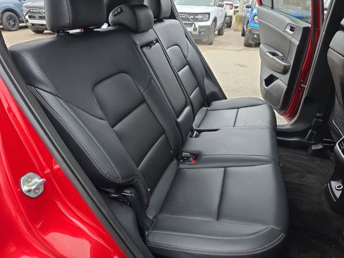 Used 2022 Kia Sportage Nightfall Edition image 11