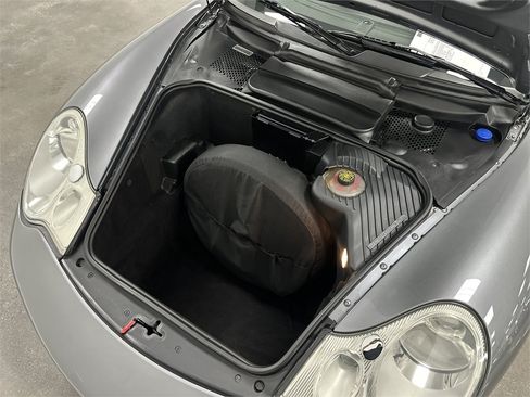Used 2004 Porsche 911 GT3 RS image 40