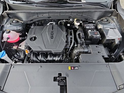 Certified 2025 Kia Sorento LX image 29