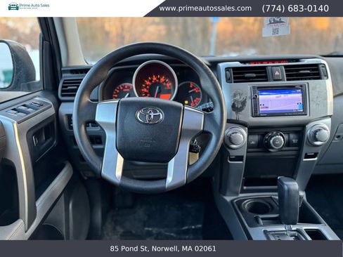 Used 2011 Toyota 4Runner SR5 image 11