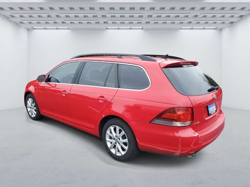 Used 2014 Volkswagen Jetta SportWagen image 3