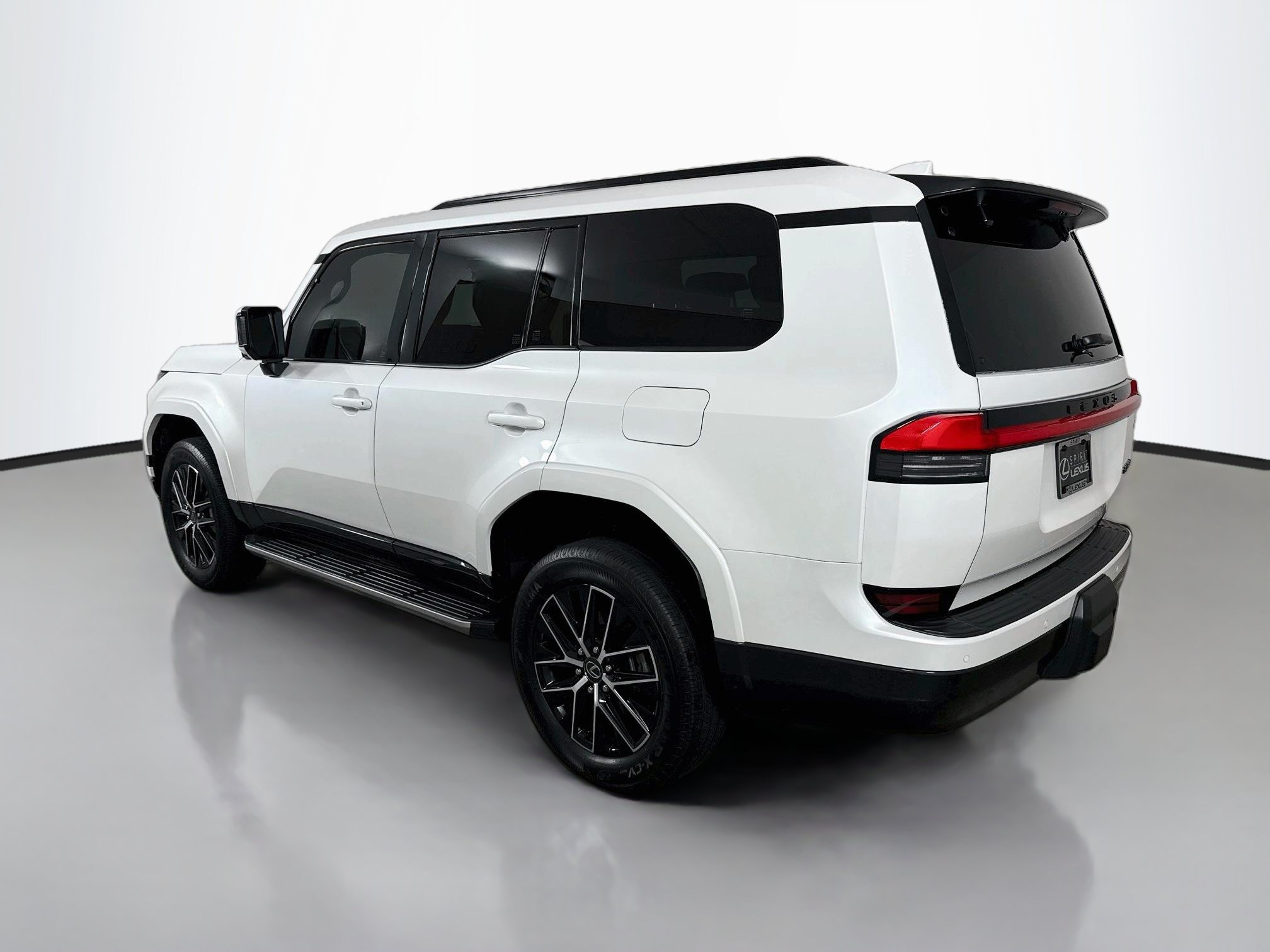 Certified 2024 Lexus GX 550 w/ Accessory Package (2T) AWD/4WD image 5