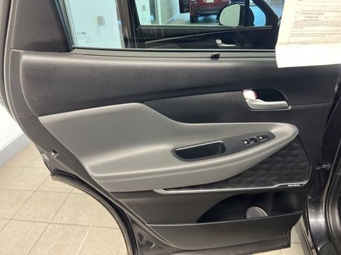 Used 2022 Hyundai Santa Fe Limited image 17