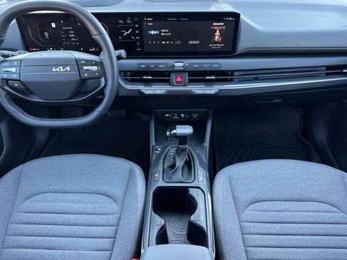 Used 2025 Kia K4 EX FWD image 15