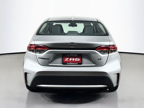 Used 2022 Toyota Corolla LE FWD image 4