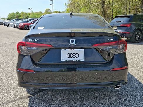 Used 2023 Honda Civic Sport image 5