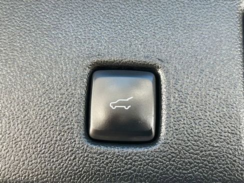 Used 2022 Ford Escape SE w/ Convenience Package image 36