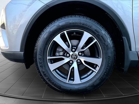 Used 2018 Toyota RAV4 XLE image 34