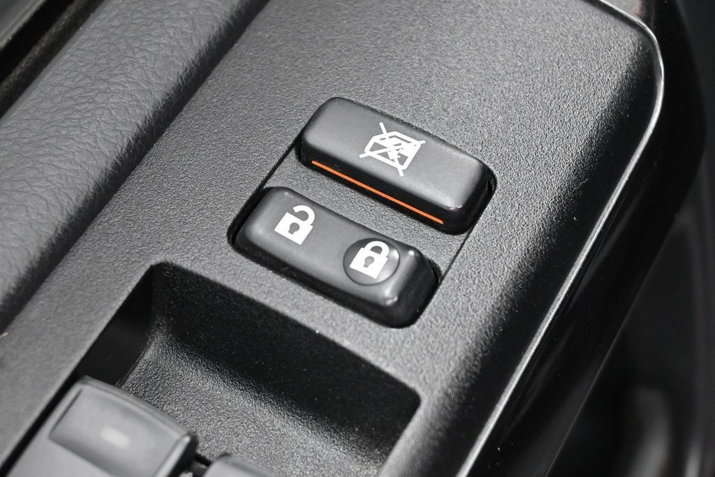 Used 2022 Toyota 4Runner TRD Off-Road Premium AWD/4WD image 12