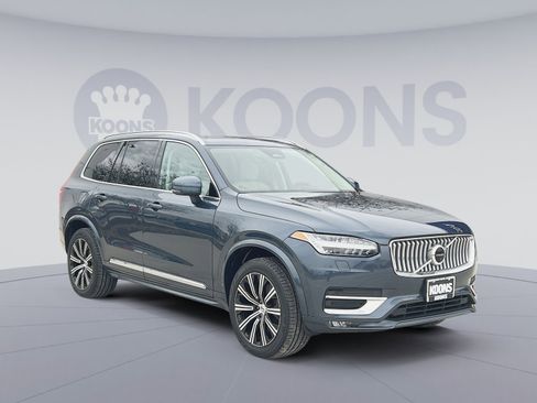 Used 2023 Volvo XC90 B5 Plus w/ Protection Package image 10