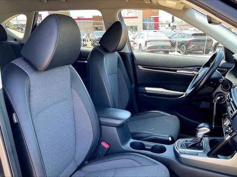 Used 2021 Kia Seltos S FWD image 12