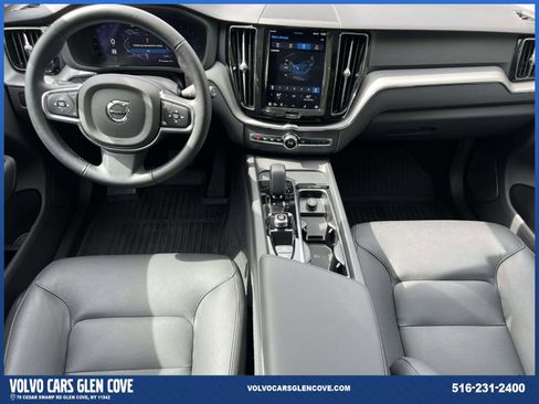 Certified 2025 Volvo XC60 B5 Core w/ Protection Package Premier image 12