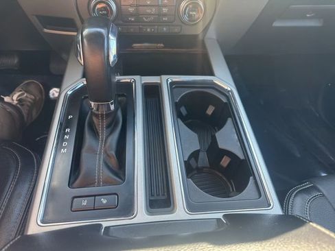 Used 2019 Ford F150 Lariat w/ Equipment Group 502A Luxury AWD/4WD image 14