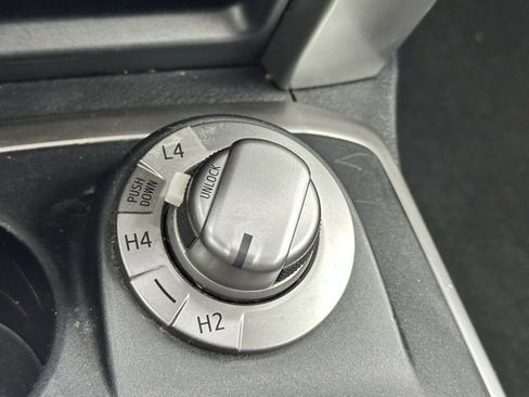 Used 2019 Toyota 4Runner SR5 Premium image 14