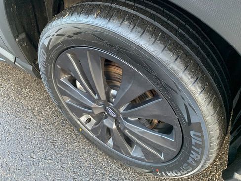 Used 2022 Subaru Ascent Onyx Edition image 12