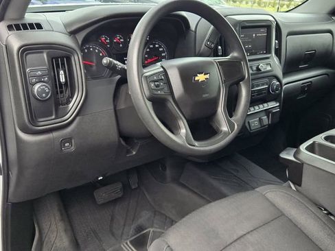 Used 2022 Chevrolet Silverado 1500 Custom image 16