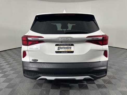 Used 2023 Kia Seltos LX image 4