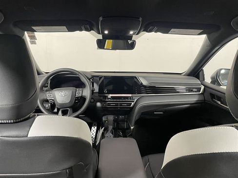 New 2026 Toyota Camry SE FWD image 11