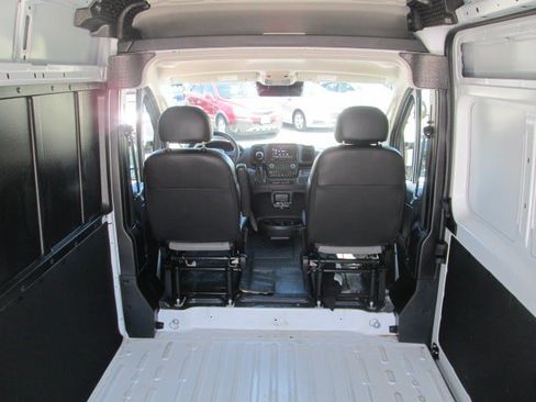 Used 2026 RAM ProMaster 2500 w/ Convenience Group FWD image 13