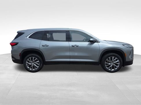 Used 2025 Buick Enclave Preferred AWD/4WD image 13