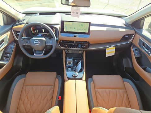 New 2026 Nissan Rogue Platinum w/ Tech Package image 12