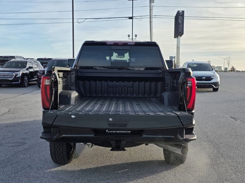 Used 2025 GMC Sierra 2500 Denali Ultimate image 7