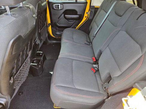Used 2020 Jeep Wrangler Unlimited Rubicon AWD/4WD image 12