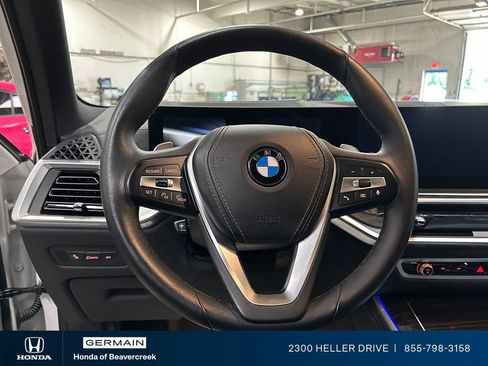 Used 2025 BMW X5 xDrive40i w/ Premium Package AWD/4WD image 16
