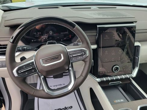 New 2026 GMC Acadia Denali w/ Super Cruise Package FWD image 12